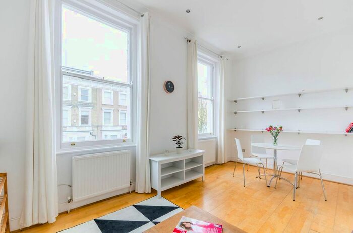 2 Bedroom Flat To Rent In Ongar Road, Fulham, London, SW6