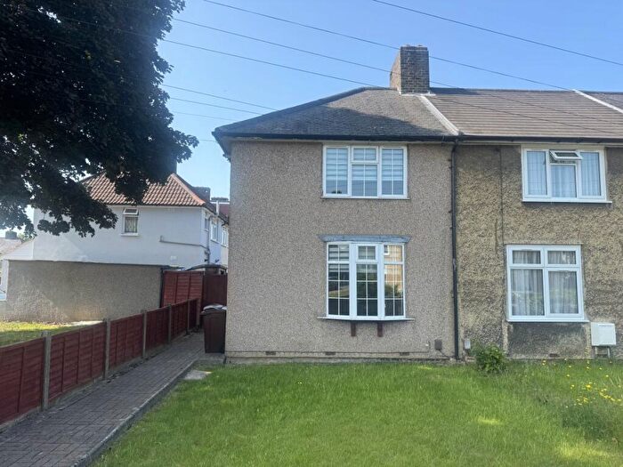 2 Bedroom Semi-Detached House To Rent In Babington Road, Dagenham, RM8