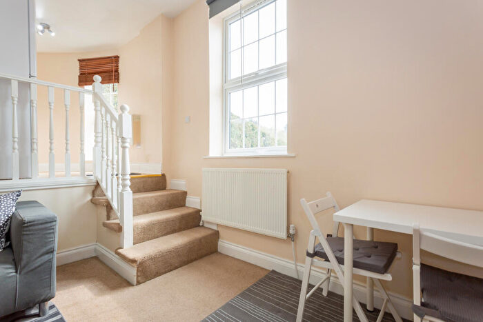2 Bedroom Apartment To Rent In Gawcott Road, Buckingham, MK18