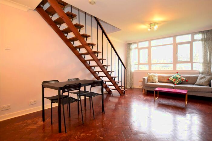 2 Bedroom Maisonette To Rent In Putney Hill, London, SW15