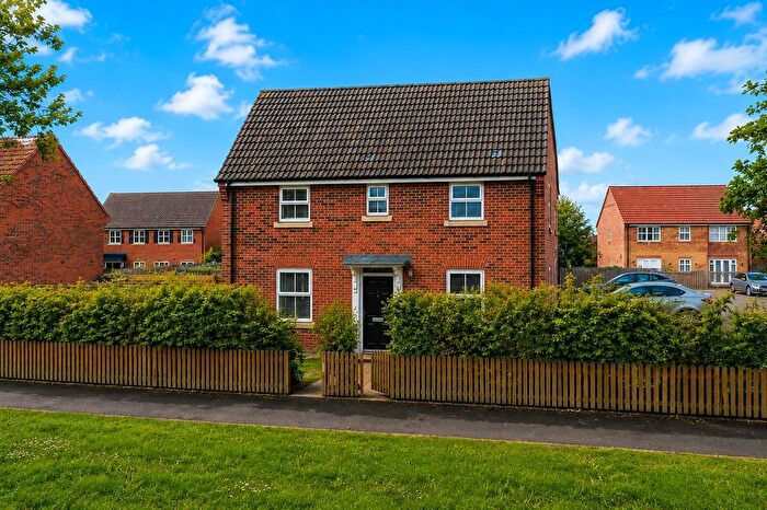 3 Bedroom End Of Terrace House For Sale In Lawton Walk, Hessle, HU13