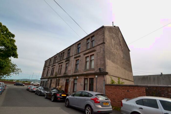2 Bedroom Flat To Rent In MacDougall Street, Greenock, PA15