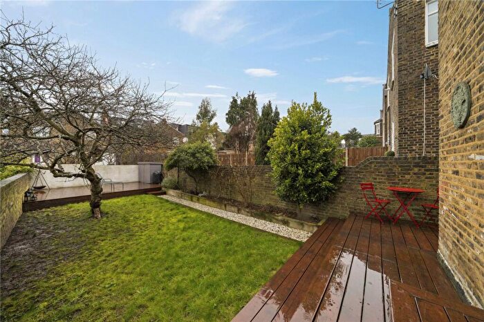 2 Bedroom Apartment To Rent In Lushington Road, London, NW10