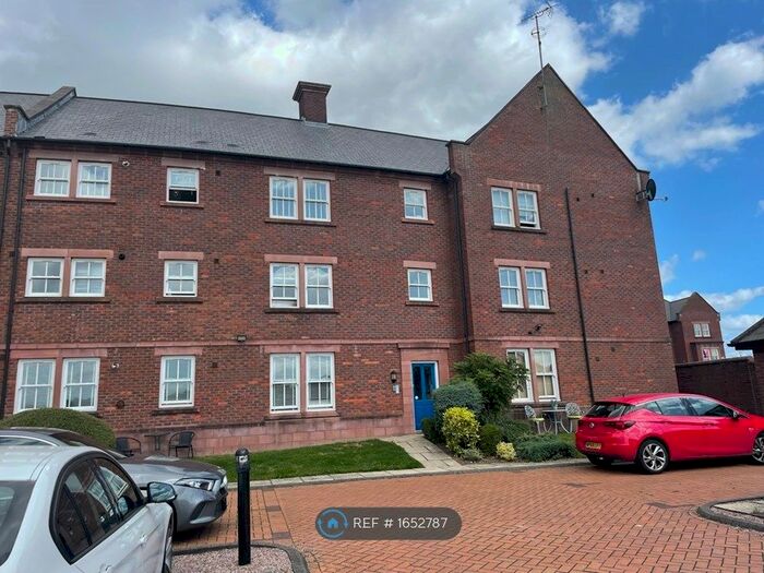 2 Bedroom Flat To Rent In Jodrell Drive, Warrington, WA4