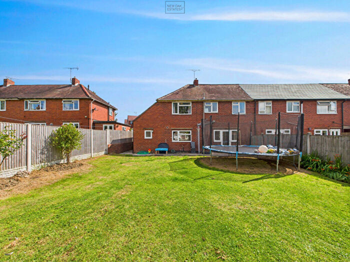 3 Bedroom End Of Terrace House For Sale In Brook Street, Clay Cross, S45