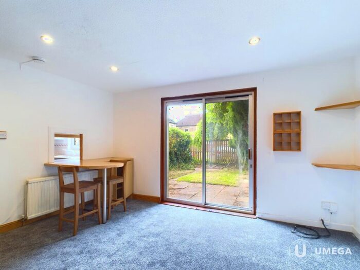 2 Bedroom Flat To Rent In South Gyle Mains, Gyle, Edinburgh, EH12