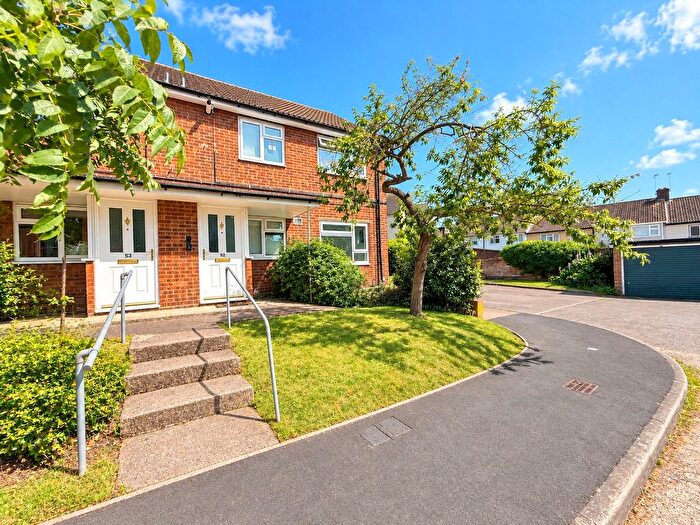 1 Bedroom Maisonette For Sale In Berkeley Close, Ware, Hertfordshire, SG12