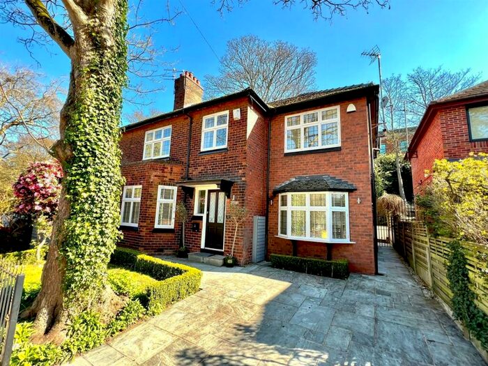 4 Bedroom Semi-Detached House To Rent In Kingston Road, Didsbury, M20