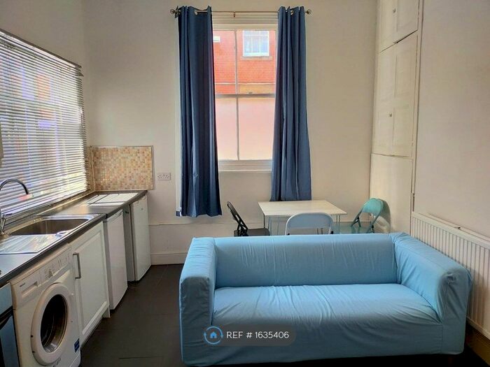 3 Bedroom End Of Terrace House To Rent In Newtown Street, Leicester, LE1