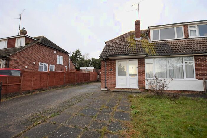3 Bedroom Semi-Detached House To Rent In Leyland Gardens, Shinfield, Reading, Berkshire, RG2