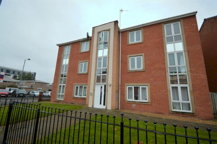 2 Bedroom Flat To Rent In Royce Road, Hulme, Manchester, M15