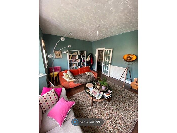 1 Bedroom Flat To Rent In Friern Road, London, SE22