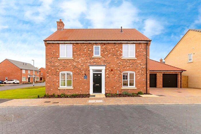 4 Bedroom Detached House For Sale In Skylark Drive, Wrentham, Beccles, NR34