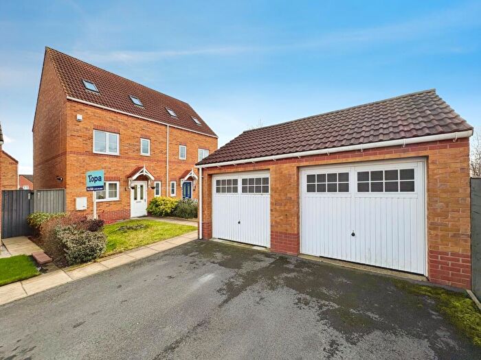 4 Bedroom Semi Detached House For Sale In Thornham Meadows, Rotherham, S63