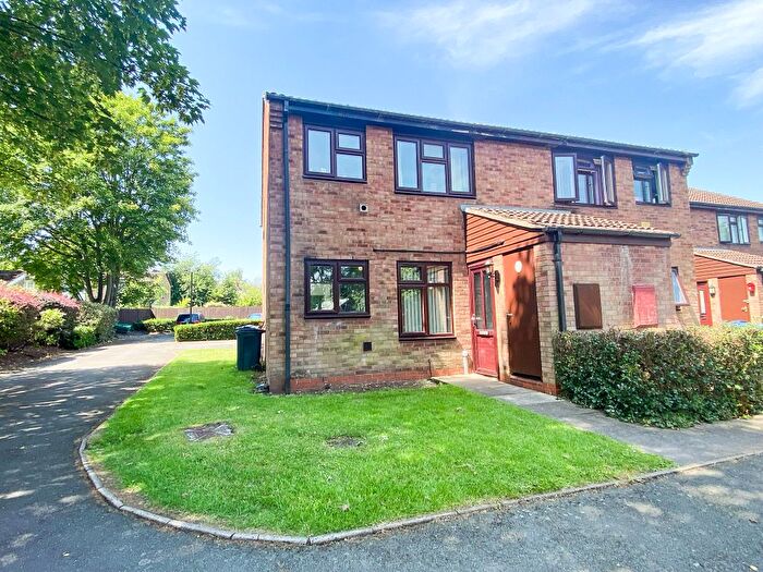 1 Bedroom Maisonette For Sale In Grove Gardens, Birmingham, B20