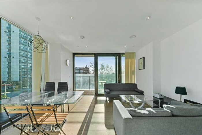 2 Bedroom Flat To Rent In One The Elephant, St. Gabriel Walk, Elephant And Castle, SE1