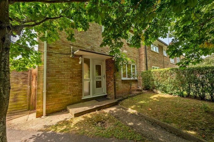 3 Bedroom End Of Terrace House To Rent In Sewells, Welwyn Garden City, AL8