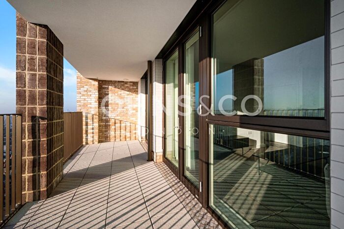 2 Bedroom Flat To Rent In Orwell House, North West Quarter, Carlton Vale, NW6