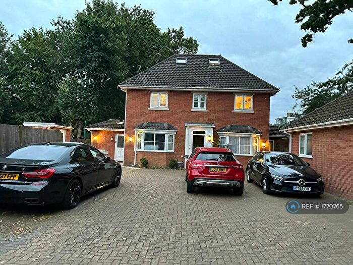 1 Bedroom Flat To Rent In Gledwood Court, Edgware, HA8