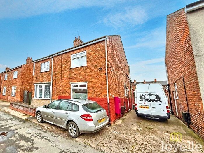 3 Bedroom Property For Sale In Wall Street, Gainsborough, DN21