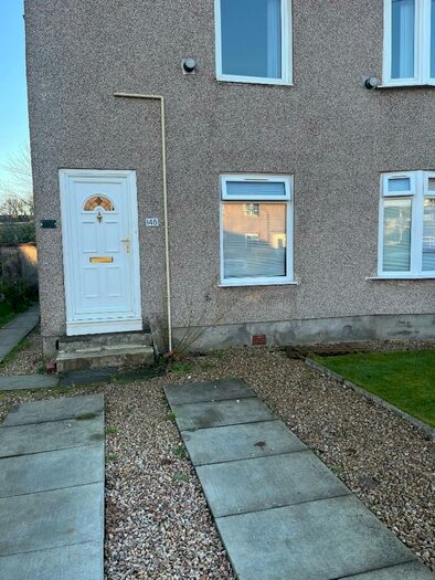 3 Bedroom Flat To Rent In Kingsbridge Drive, Glasgow, G44