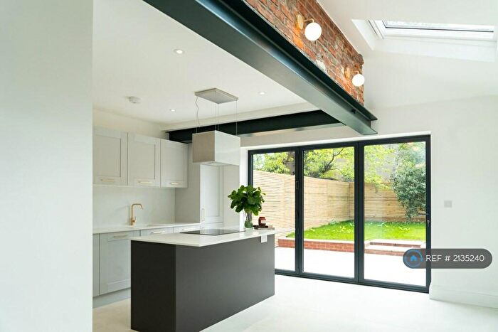 4 Bedroom Terraced House To Rent In Salisbury Avenue, Colchester, CO3