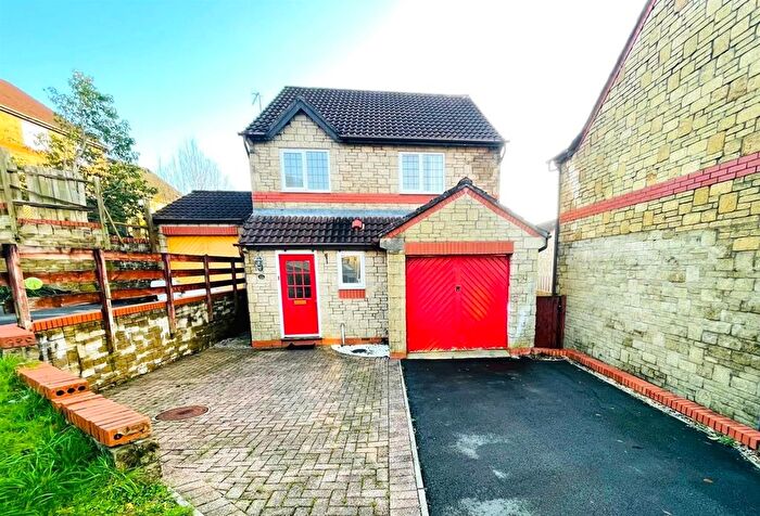 3 Bedroom Detached House For Sale In Nant Glas, Tircoed Forest Village, Penllergaer, Swansea, SA4