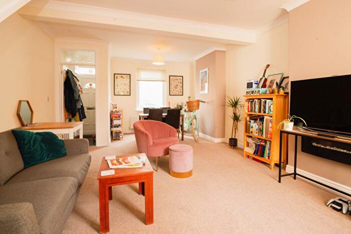 2 Bedroom Terraced House To Rent In Loftus Street, CF5