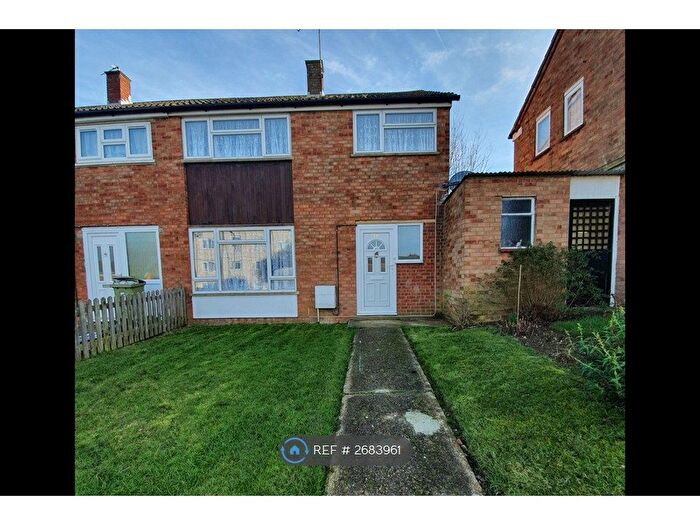 3 Bedroom Terraced House To Rent In Middlesex Drive, Bletchley, Milton Keynes, MK3