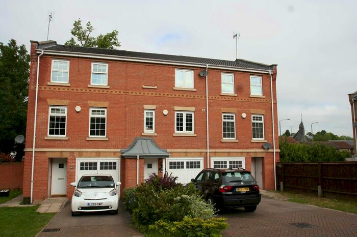 3 Bedroom Terraced House To Rent In Porthallow Close, Orpington, Kent, BR6