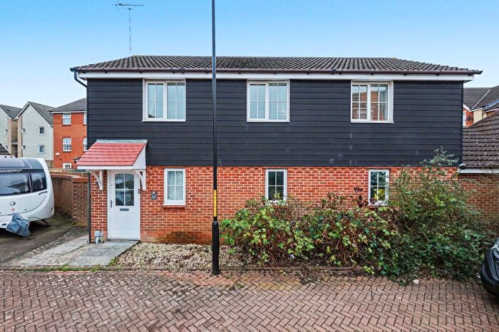 2 Bedroom Maisonette For Sale In Amethyst Drive, Sittingbourne, ME10