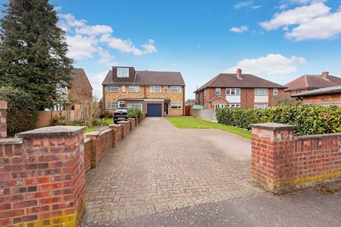 3 Bedroom Semi-Detached House For Sale In Cherry Avenue, Langley, SL3