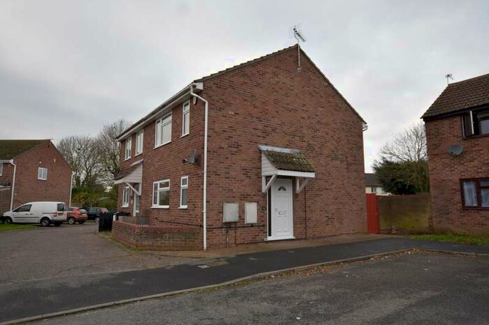 3 Bedroom Semi-Detached House To Rent In Blake Drive, Clacton-on-sea, CO16