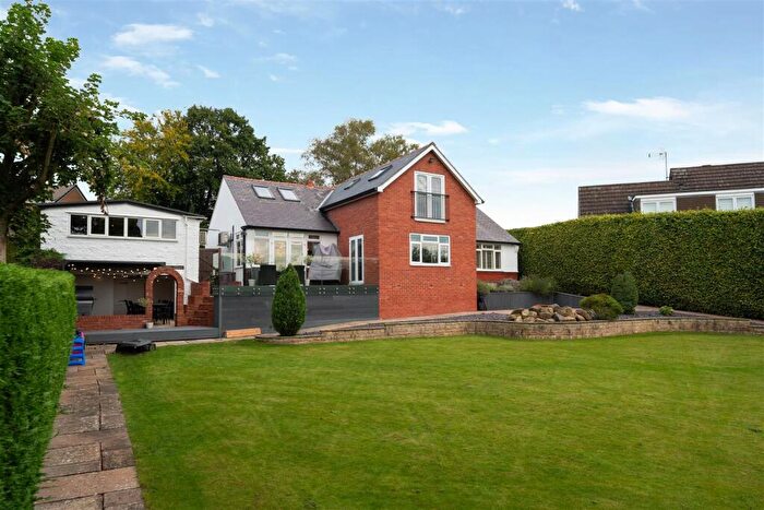 5 Bedroom Detached House For Sale In New Road, Wingerworth, Chesterfield, S42