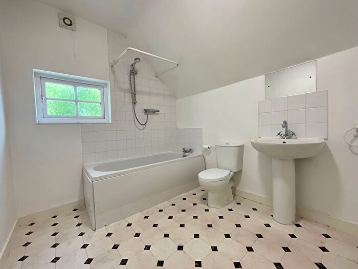 2 Bedroom Semi-Detached House For Sale In Vicarage Lane, Welton, Lincoln, LN2