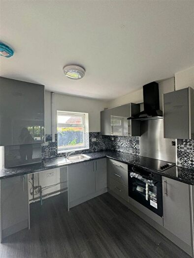 2 Bedroom Terraced House To Rent In Lichfield Road, Shelfield, Walsall, WS4