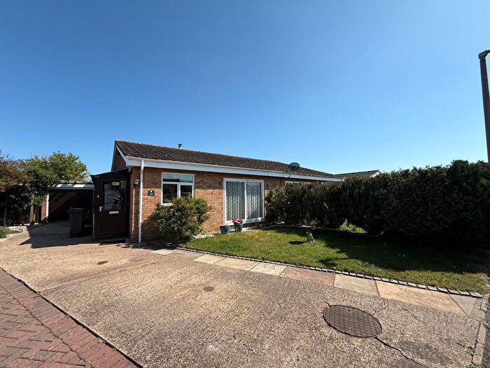 3 Bedroom Semi-Detached Bungalow For Sale In Archers Avenue, Feltwell, Thetford, IP26