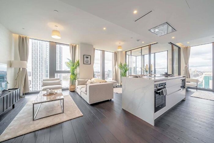 3 Bedroom Flat To Rent In Bondway, London, SW8