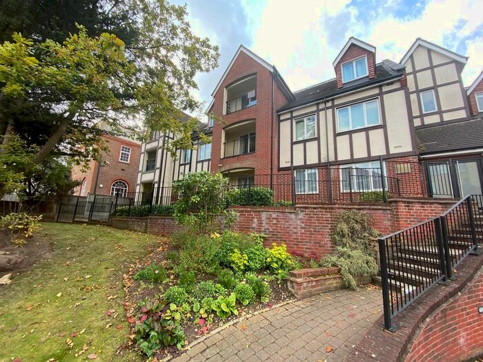 2 Bedroom Flat To Rent In Emerson House, Hornchurch, RM11