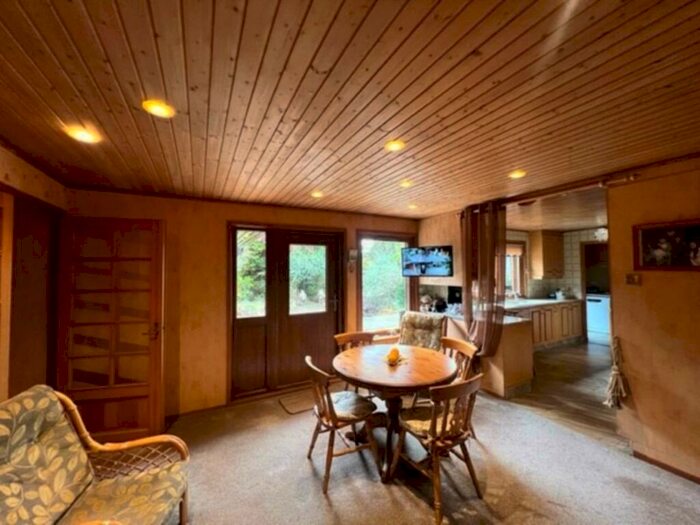 4 Bedroom Bungalow For Sale In Old Church Lane, Stanmore, HA7