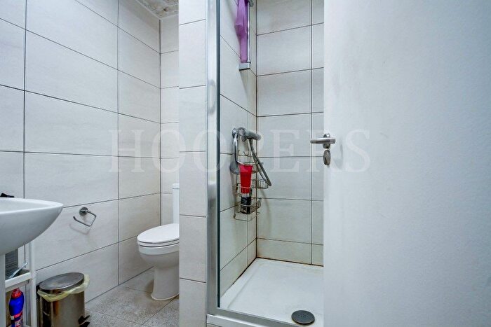 1 Bedroom Flat For Sale In Mascotts Close, London, NW2