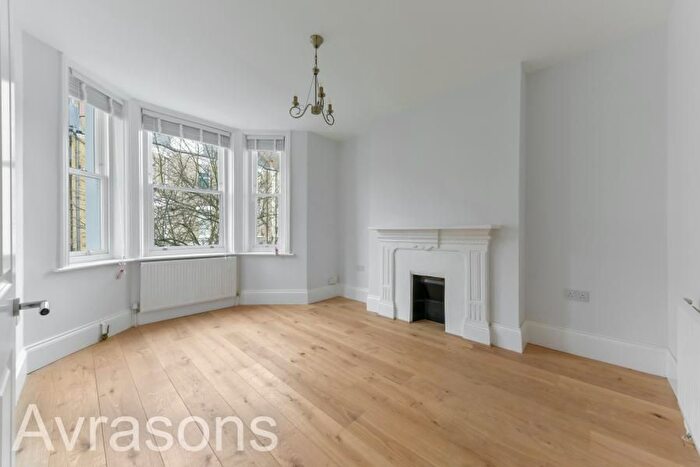2 Bedroom Flat To Rent In Mowll Street, Oval, SW9