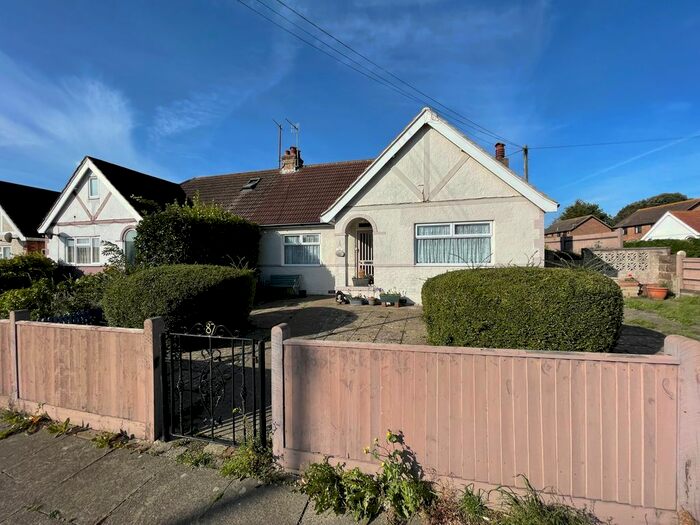 2 Bedroom Semi-Detached Bungalow To Rent In Grand Avenue, Lancing, BN15