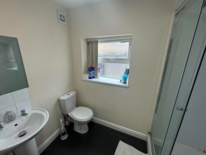 5 Bedroom Terraced House To Rent In Hall Lane, Liverpool, Merseyside, L7