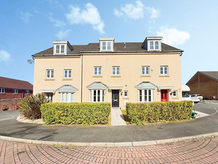 4 Bedroom Terraced House For Sale In Parc Penderi, Penllergaer, Swansea, West Glamorgan, SA4