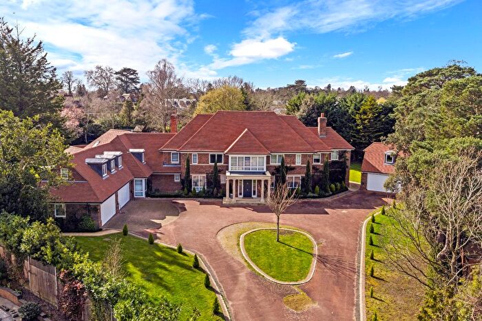 7 Bedroom Detached House For Sale In Littleworth Common Road, Esher, KT10