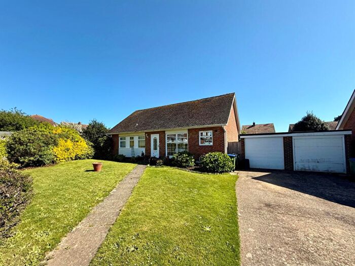 3 Bedroom Detached Bungalow For Sale In Poynings Close, Seaford, BN25
