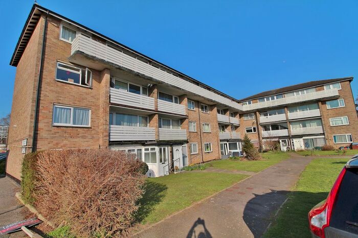 2 Bedroom Flat To Rent In Wendover Road, Havant, PO9