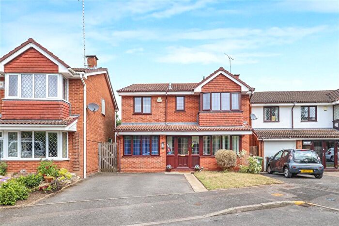5 Bedroom Detached House For Sale In Best Avenue, Kenilworth, Warwickshire, CV8