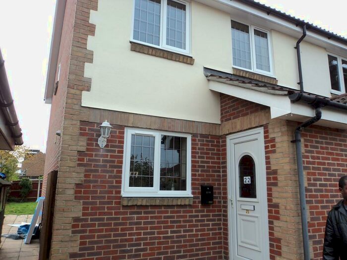 3 Bedroom End Of Terrace House To Rent In Canada Road, Erith, Kent, DA8